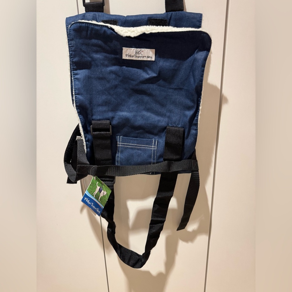 🆕NWT Walkin’ Pets support sling L